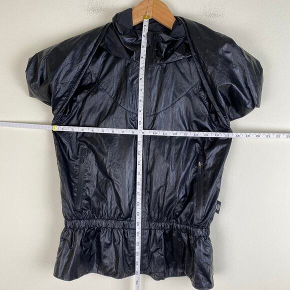 Lululemon Stronger as One Jacket Size 4 *lululemon X Barrys Matte Black Foil - Picture 16 of 16